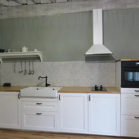 Au Tournebride Apartman *